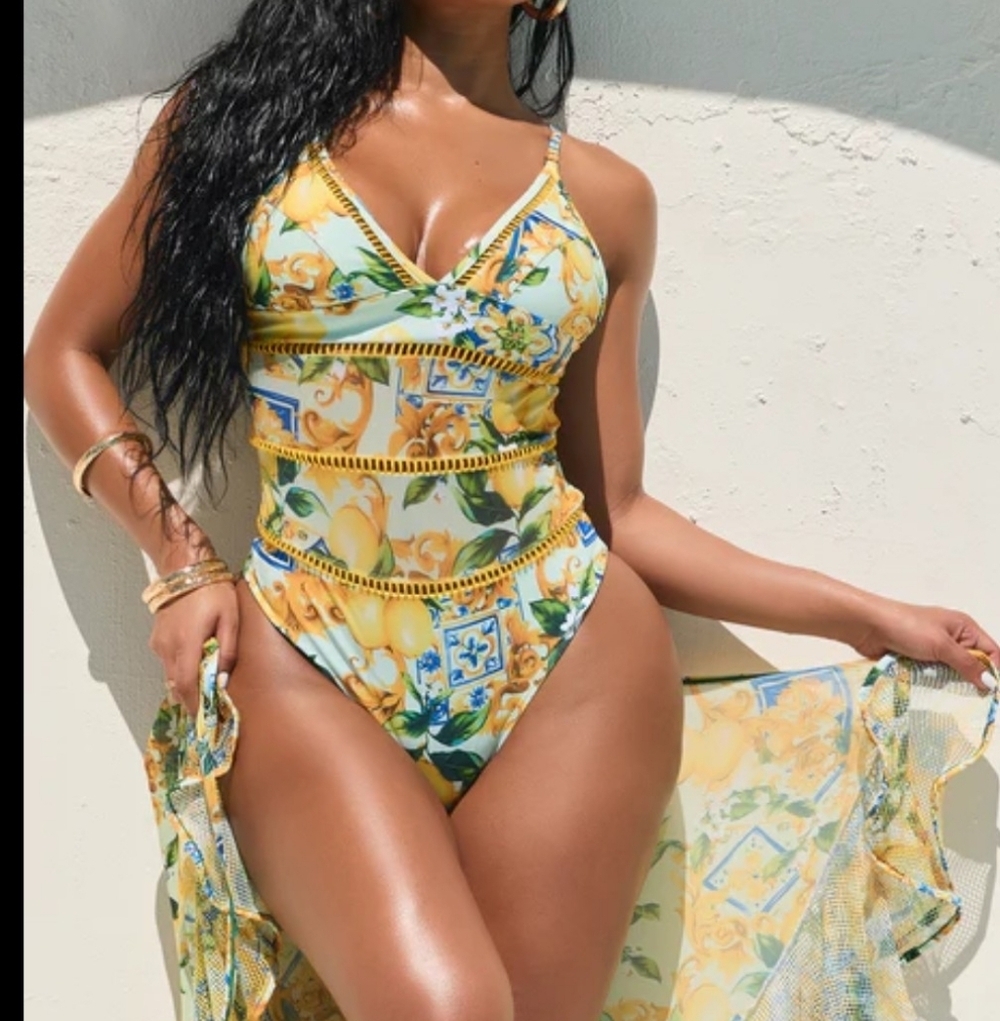 NWOT Vibrant Yellow Italian Lemon Print Spaghetti Strap One-Piece Swimsuit